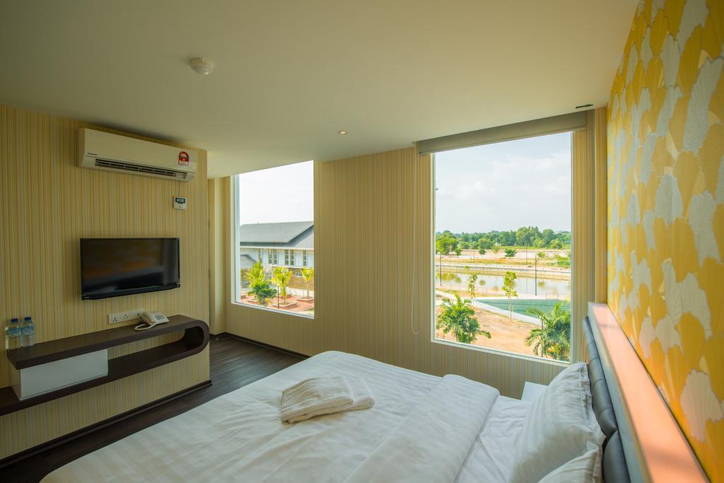 Malacca Riverfront Sentral Hotel מראה חיצוני תמונה
